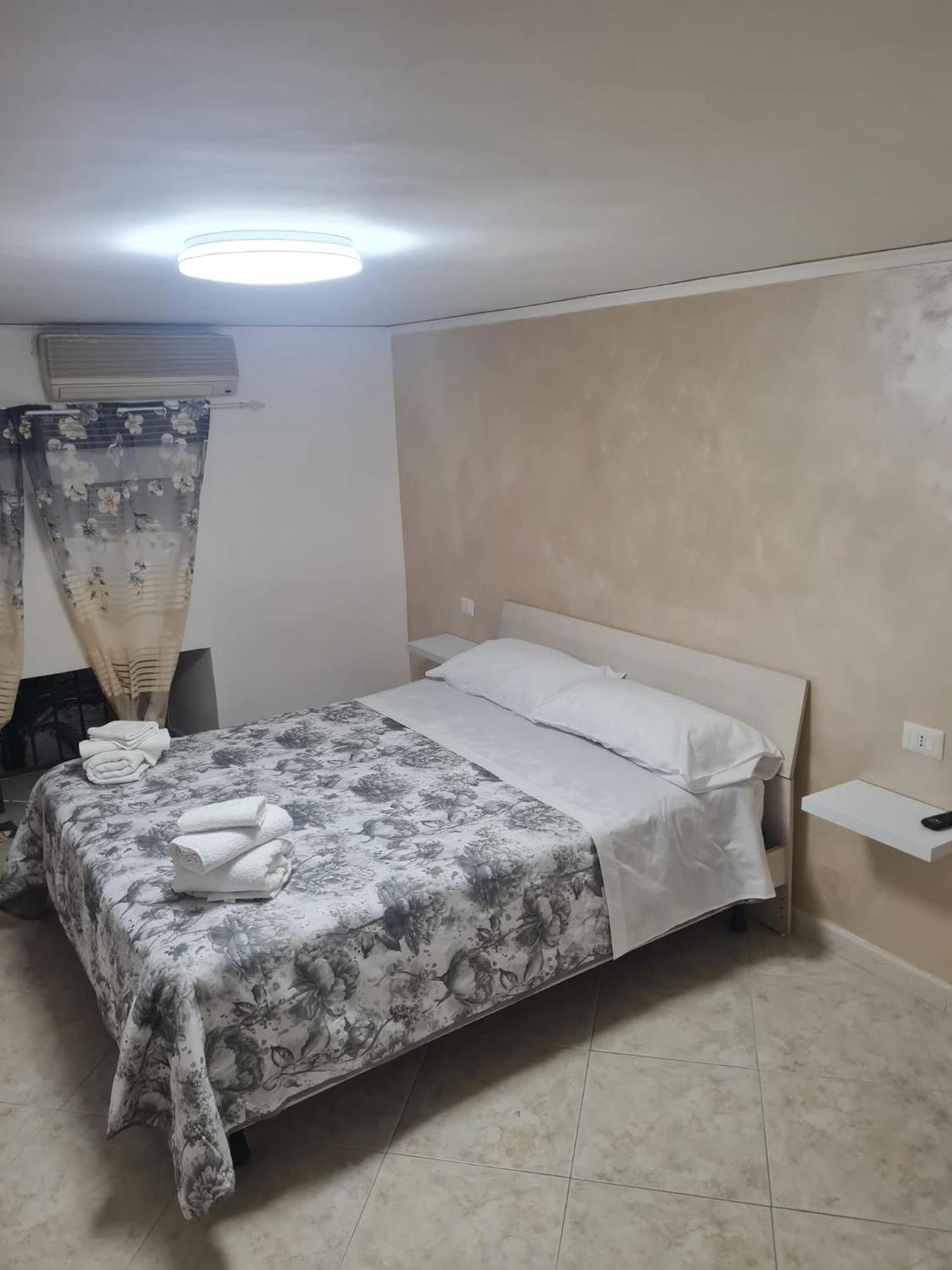 Casa Mery Νάπολη Δωμάτιο φωτογραφία